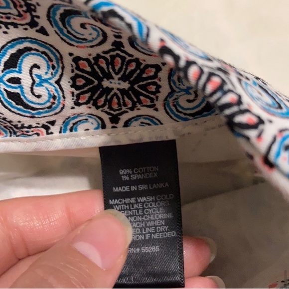 Express Paisley Shorts - Picture 6 of 6